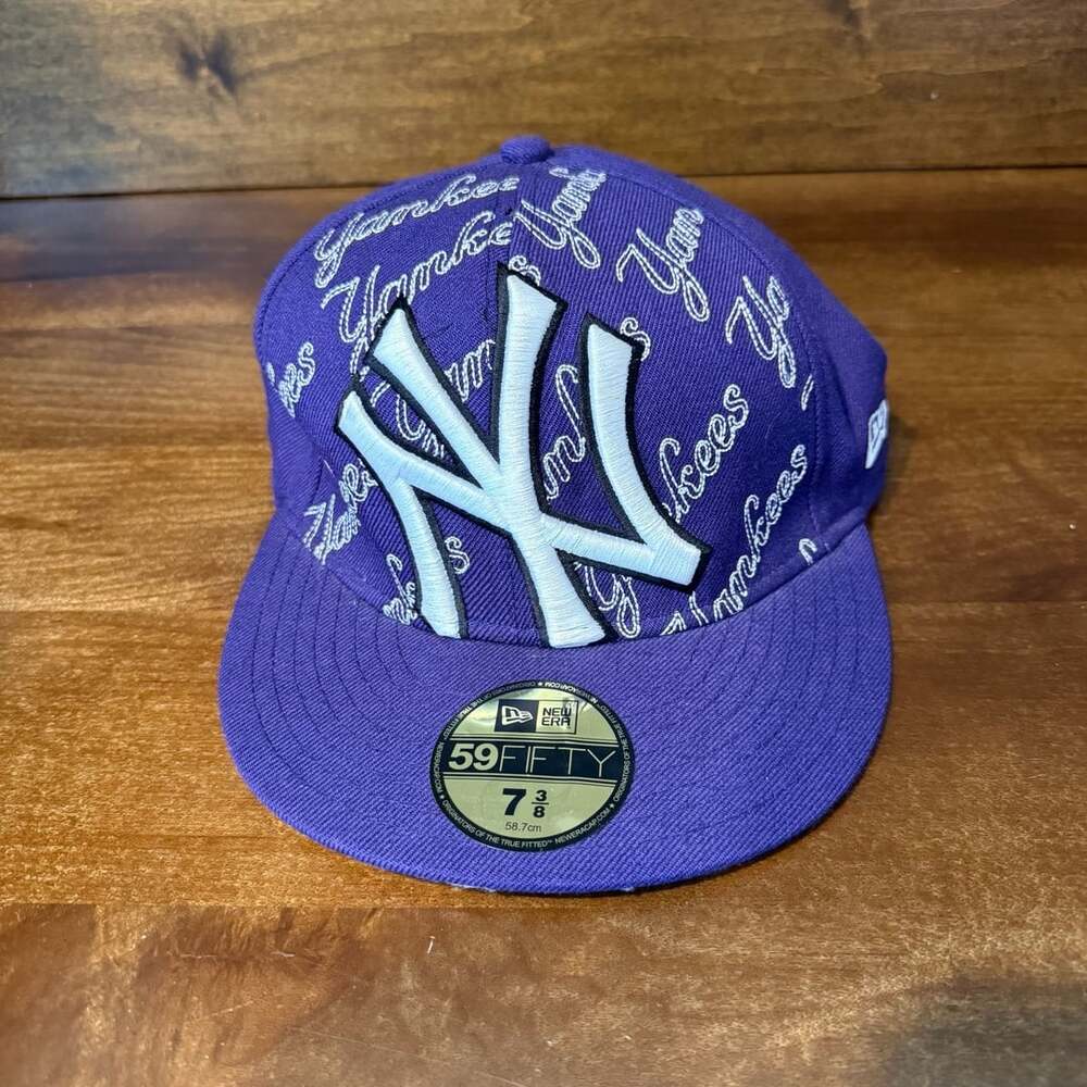 New Era New York Yankees 59Fifty Size 7 3/8 Purple Script Fitted Cap